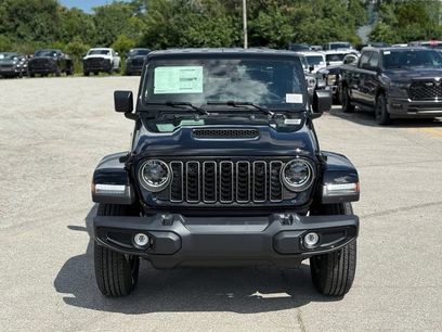 New 2026 Jeep Gladiator Sport