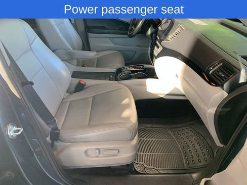 Used 2020 Honda Pilot Touring image 23