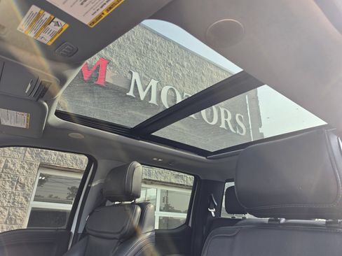 Used 2023 Ford F350 Lariat w/ Lariat Ultimate Package AWD/4WD image 12