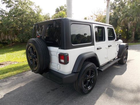 Used 2023 Jeep Wrangler Unlimited Sport AWD/4WD image 7