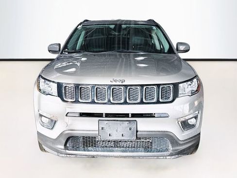 Used 2020 Jeep Compass Limited image 4