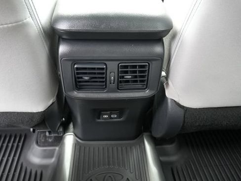 Used 2025 Toyota RAV4 XLE FWD image 17