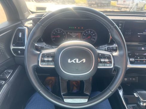 Used 2022 Kia Sorento SX image 14