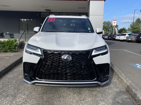 Used 2024 Lexus LX 600 F Sport AWD/4WD image 2