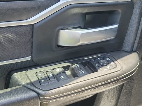 Certified 2025 RAM 2500 Big Horn AWD/4WD image 21