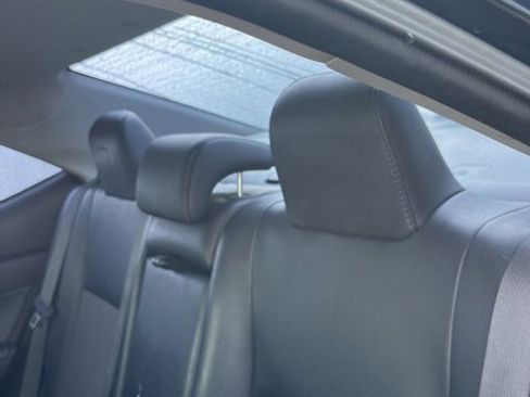 Used 2017 Toyota Corolla SE image 9