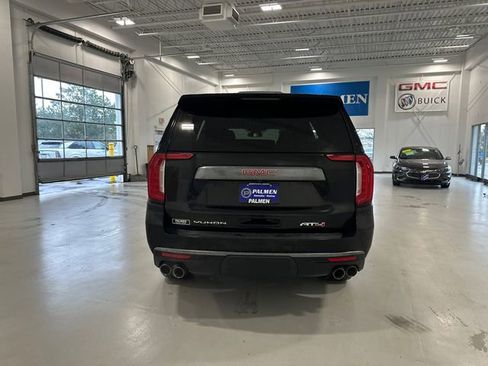 Used 2023 GMC Yukon AT4 w/ AT4 Premium Package AWD/4WD image 7