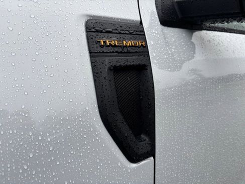 New 2026 Ford Maverick Tremor image 10