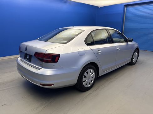 Used 2016 Volkswagen Jetta S FWD image 7