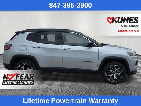 Used 2025 Jeep Compass Limited AWD/4WD image 7