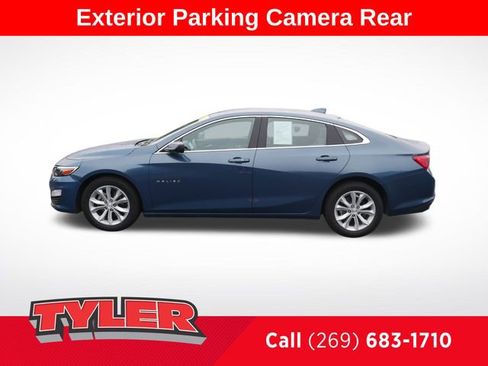 Used 2025 Chevrolet Malibu LT image 4