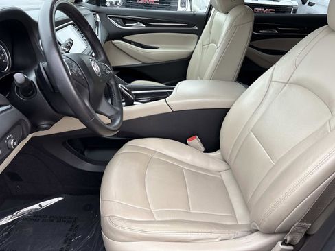 Used 2020 Buick Enclave Premium w/ LPO, Luxury Package image 15