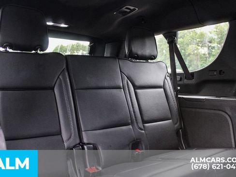 Used 2025 GMC Yukon XL Denali AWD/4WD image 21