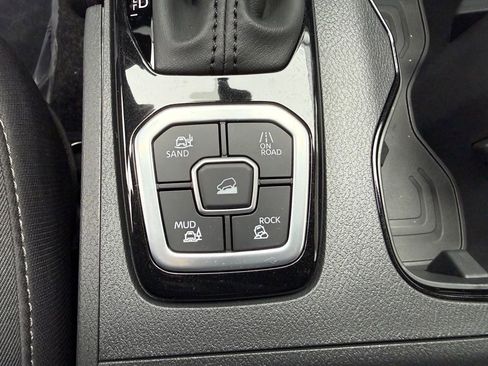 New 2026 Nissan Frontier SV w/ SV Convenience Package image 21