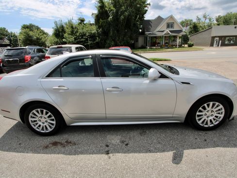 Used 2012 Cadillac CTS Luxury image 7