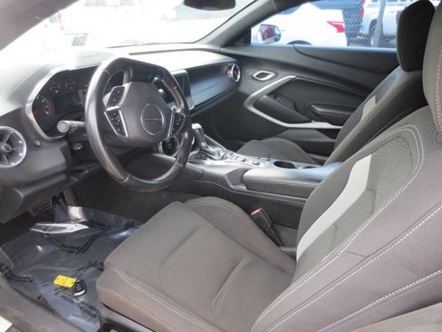 Used 2018 Chevrolet Camaro LT image 5