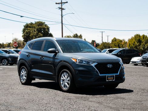 Used 2019 Hyundai Tucson Value FWD image 3