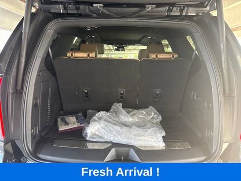 Used 2023 Chevrolet Tahoe Premier AWD/4WD image 4