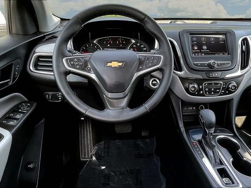 Used 2023 Chevrolet Equinox LT FWD image 10