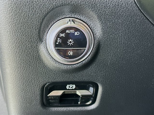 Used 2026 Mercedes-Benz C 300 4MATIC Sedan image 10