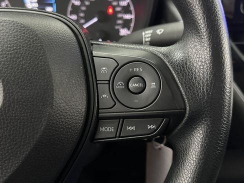 Used 2024 Toyota Corolla LE FWD image 17