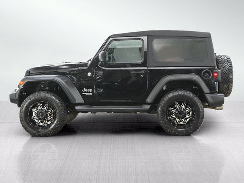 Used 2018 Jeep Wrangler Sport AWD/4WD image 2