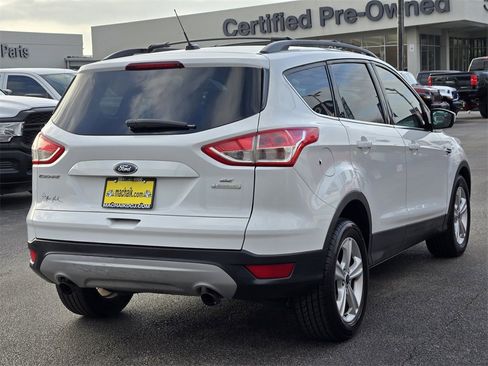 Used 2015 Ford Escape SE image 4