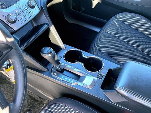 Used 2017 Chevrolet Equinox LS image 12