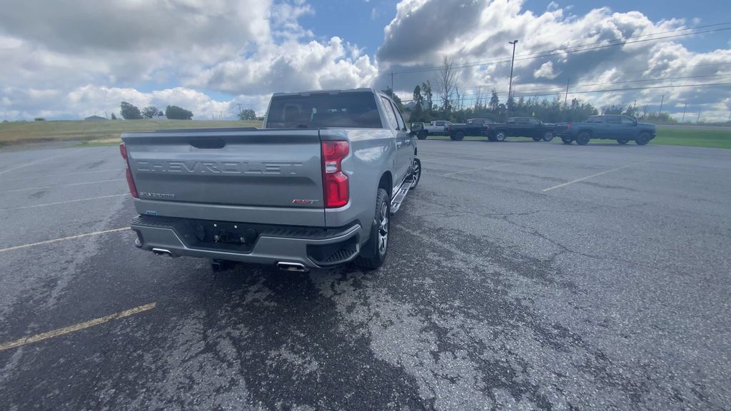 Certified 2024 Chevrolet Silverado 1500 RST w/ Z71 Off-Road Package AWD/4WD image 8