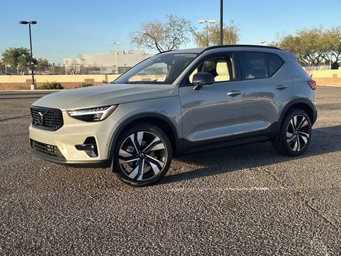New 2026 Volvo XC40 B5 Ultra w/ Climate Package AWD/4WD image 2
