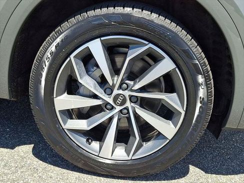 Certified 2023 Audi Q5 2.0T Premium Plus w/ Premium Plus Package AWD/4WD image 11