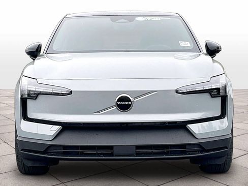 New 2026 Volvo EX30 Plus w/ Climate Package image 5