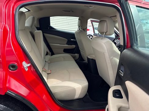 Used 2011 Dodge Avenger Mainstreet FWD image 11