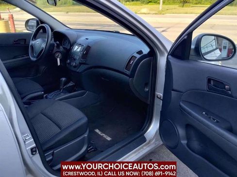 Used 2012 Hyundai Elantra GLS FWD image 12