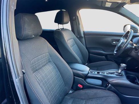 Used 2023 Honda HR-V Sport image 26