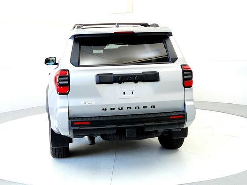 Used 2025 Toyota 4Runner TRD Off-Road Premium w/ Tow Technology Package AWD/4WD image 5