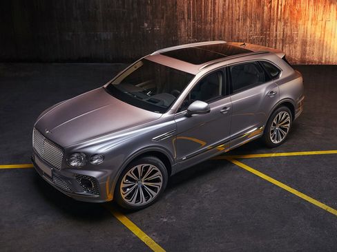 Used 2021 Bentley Bentayga AWD/4WD image 1