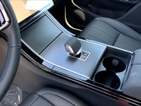 New 2026 Land Rover Range Rover Evoque S image 10