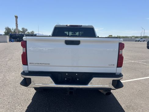 Used 2023 Chevrolet Silverado 2500 LTZ w/ LTZ Convenience Package AWD/4WD image 4