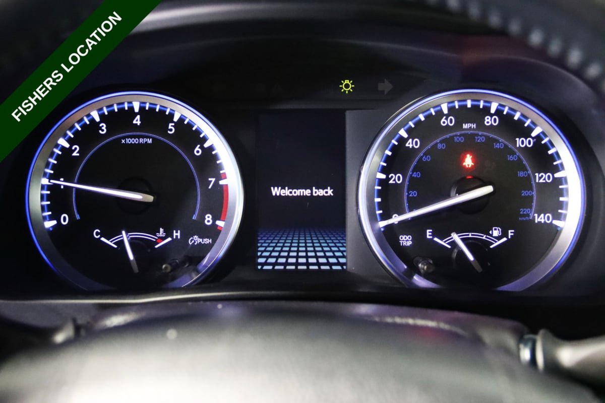 Used 2019 Toyota Highlander Limited AWD/4WD image 38