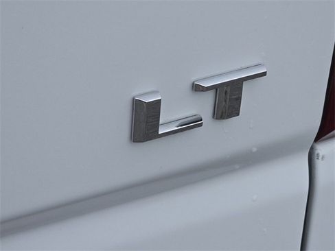 Used 2024 Chevrolet Silverado 2500 LT image 15