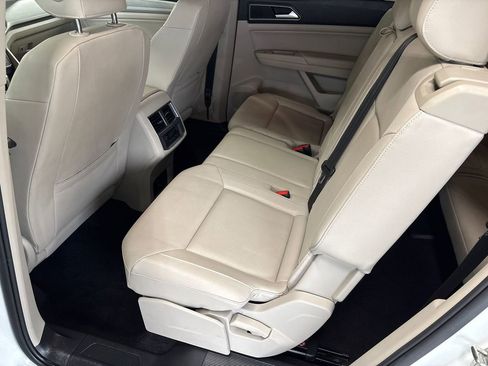 Used 2019 Volkswagen Atlas SE image 42