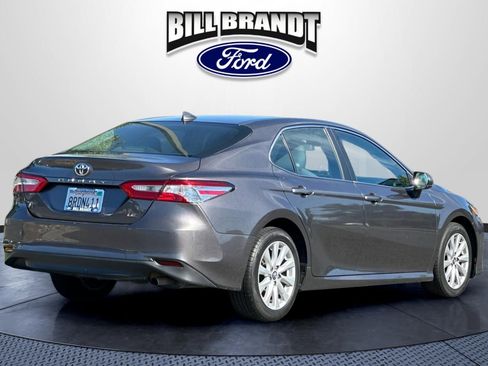Used 2020 Toyota Camry LE FWD image 3