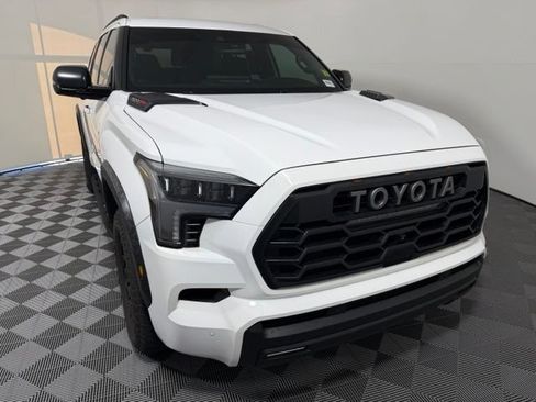 Used 2025 Toyota Sequoia TRD Pro AWD/4WD image 9