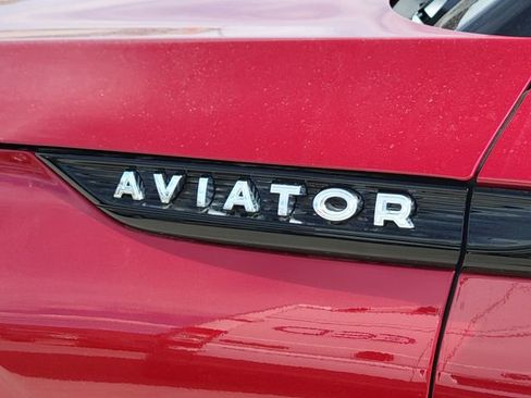 New 2026 Lincoln Aviator AWD w/ Jet Appearance Package image 12