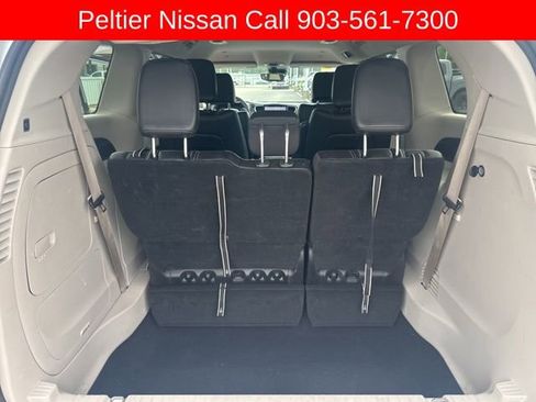 Used 2024 Chrysler Pacifica Select FWD image 24