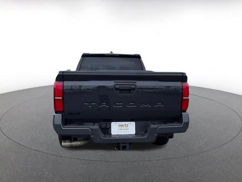 Used 2025 Toyota Tacoma TRD Off-Road image 12