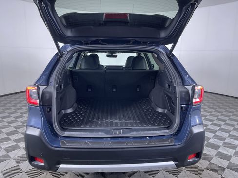 Used 2023 Subaru Outback Limited image 25