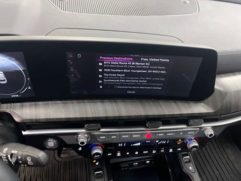 Certified 2025 Kia Telluride SX Prestige image 16