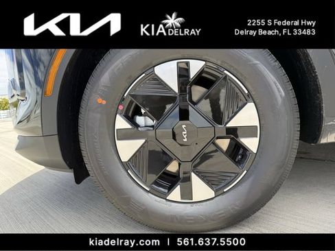 New 2026 Kia Sportage LX FWD image 29